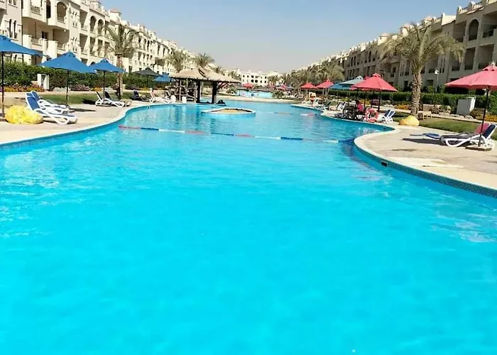 Lasirina Palm For Families Only * Ain Sukhna