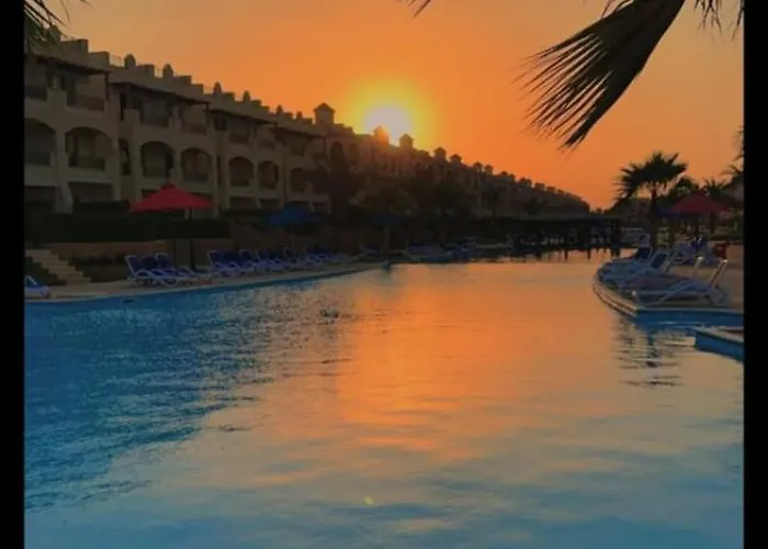 Lasirina Palm For Families Only *